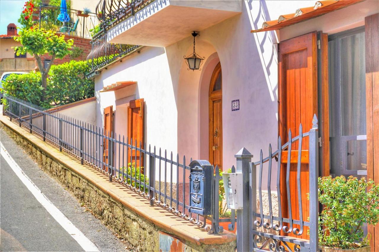 Agriturismo Casa Da Pietro Poggio Alla Croce Luaran gambar