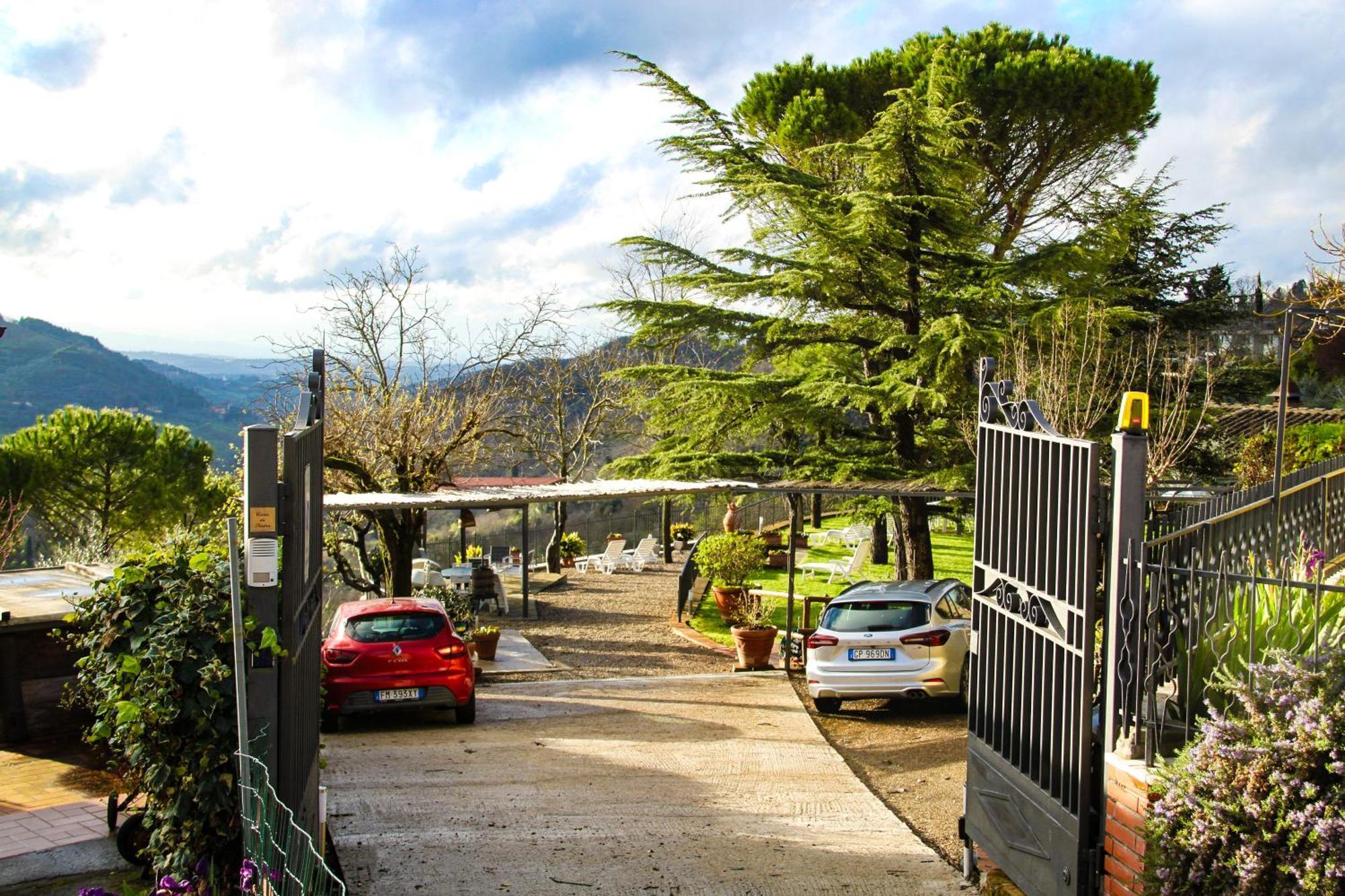 Agriturismo Casa Da Pietro Poggio Alla Croce Luaran gambar